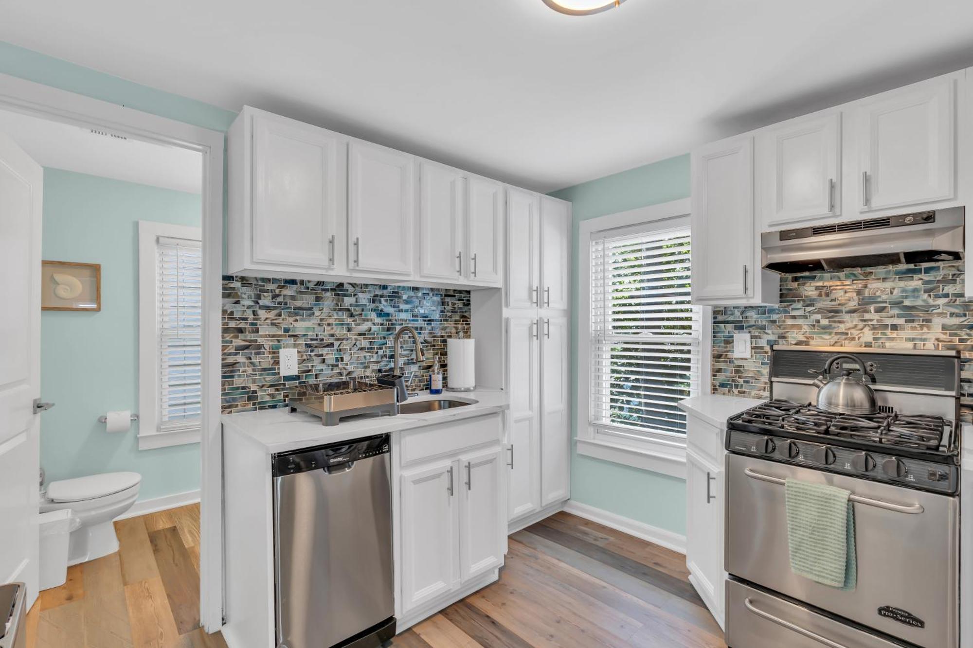 6-Min Walk To Asbury Park & Og Main St - Updated & Cozy Apartment In Historic Ocean Grove - Fire Pit & Patio - Fast Wi-Fi Dış mekan fotoğraf